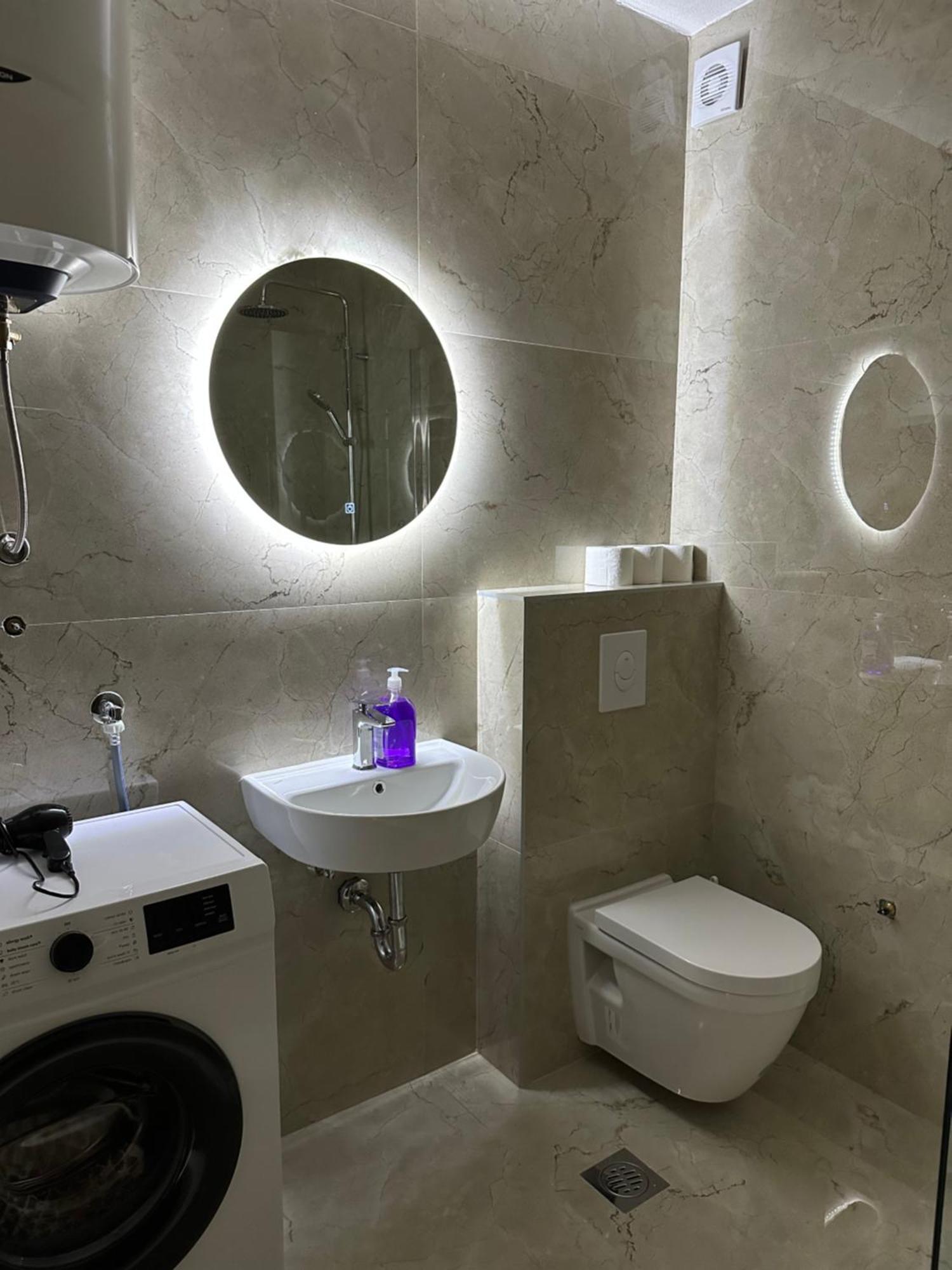 Sunny Apartment Kotor Bagian luar foto